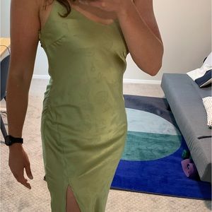 NWT green printed satin midi